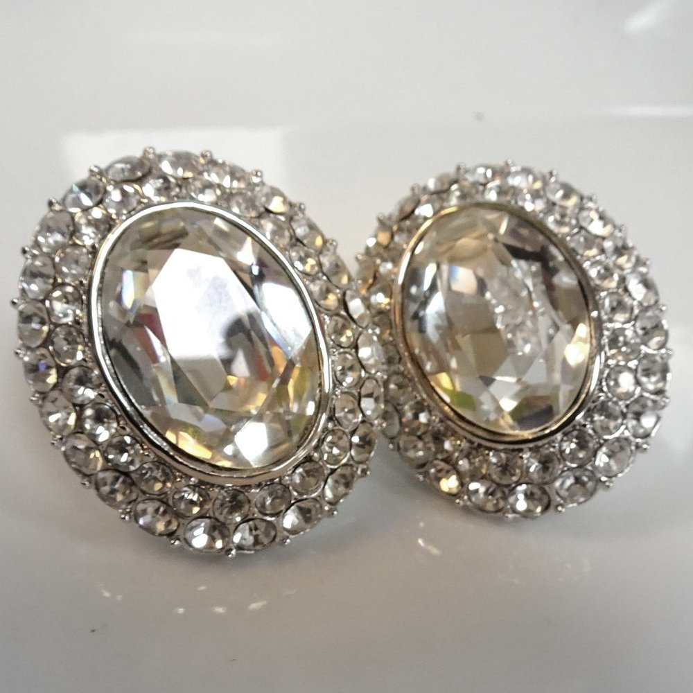 Auth YVES SAINT LAURENT YSL Huge Runway Crystal Chunky Vibrant Clipped Earrings